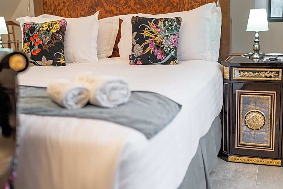 The Manor Country House Hotel