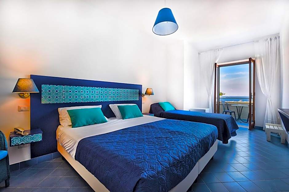 Hotel Baia Di Puolo