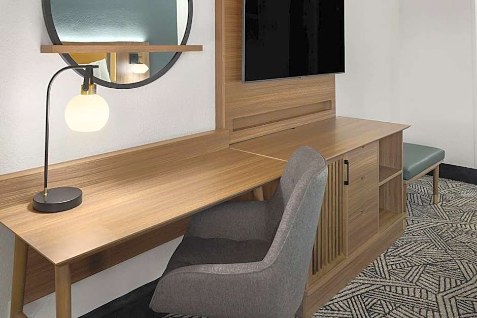 La Quinta Inn & Suites by Wyndham Chattanooga - East Ridge