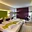 Hotel Demas City