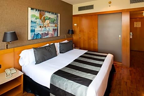 Double or Twin Room with City View