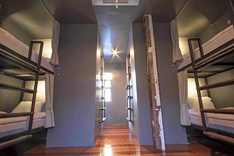 Bunk Bed in Mixed Dormitory Room