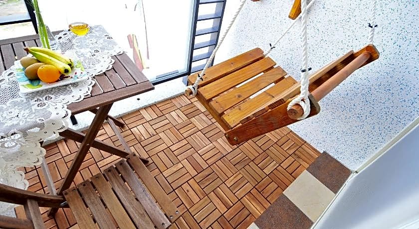 Camome Bed & Breakfast