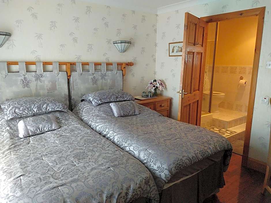 Hollingworth Lake Guest House Room Only Accommodation