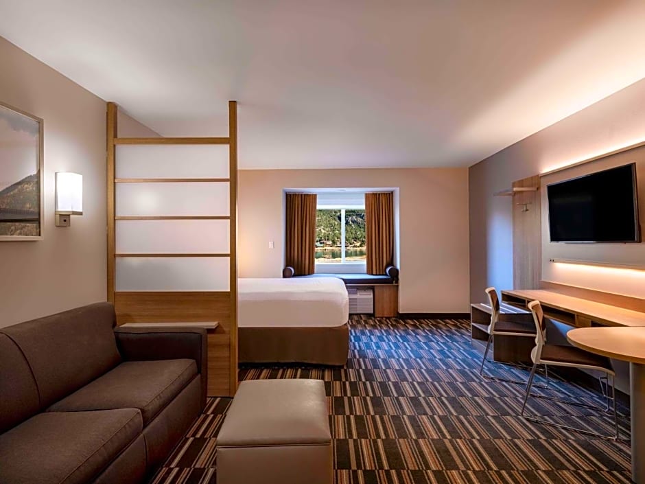 Microtel Inn & Suites by Wyndham Georgetown Lake