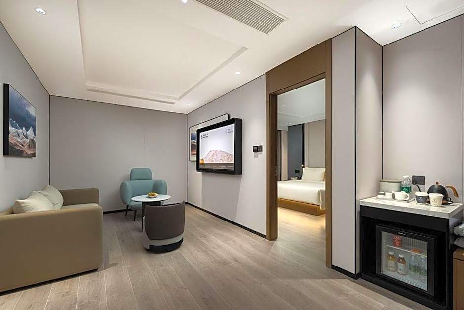 Atour Hotel Qidong Phoenix Hui Renmin West Road