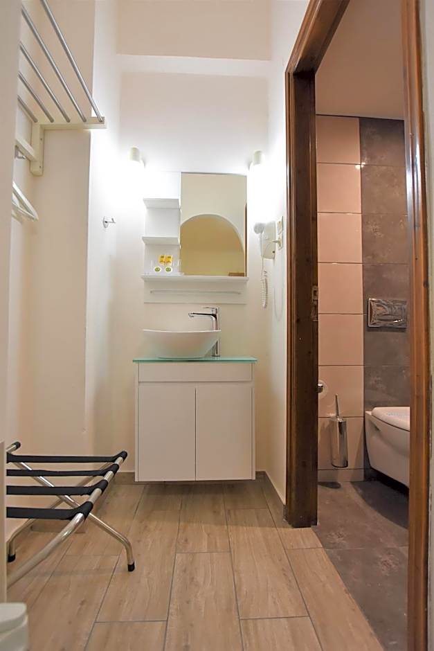 Rodakas Hotel
