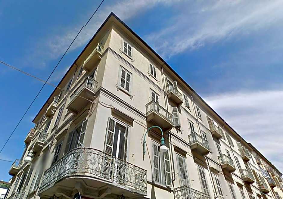 Carlina Palace by Varental