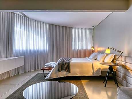 Junior King Suite