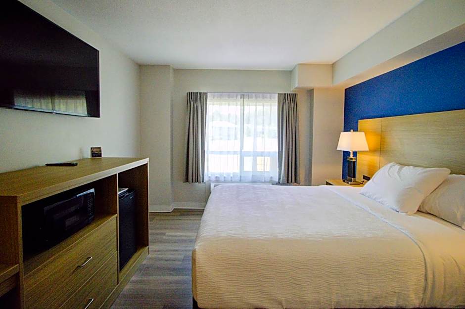 Baymont by Wyndham Gold River