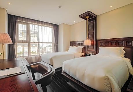 Classic Wing Twin Room