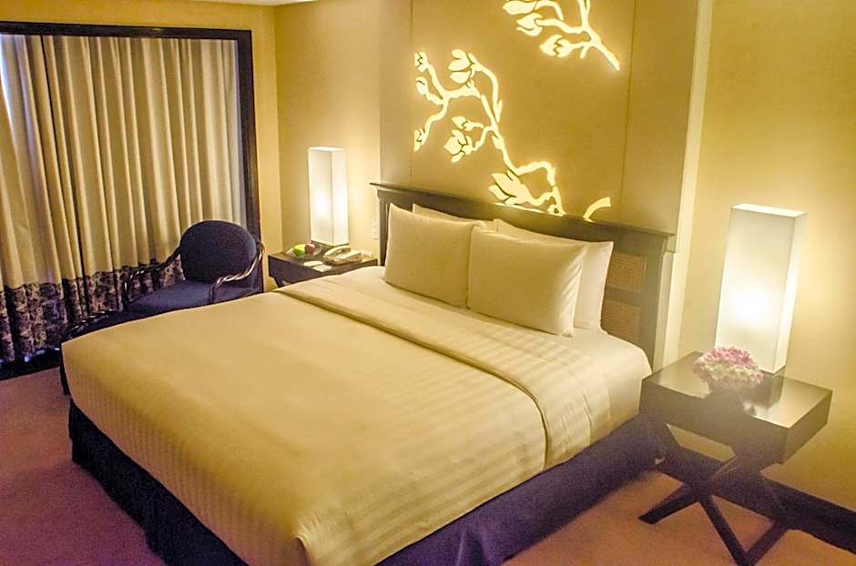 Midas Hotel and Casino