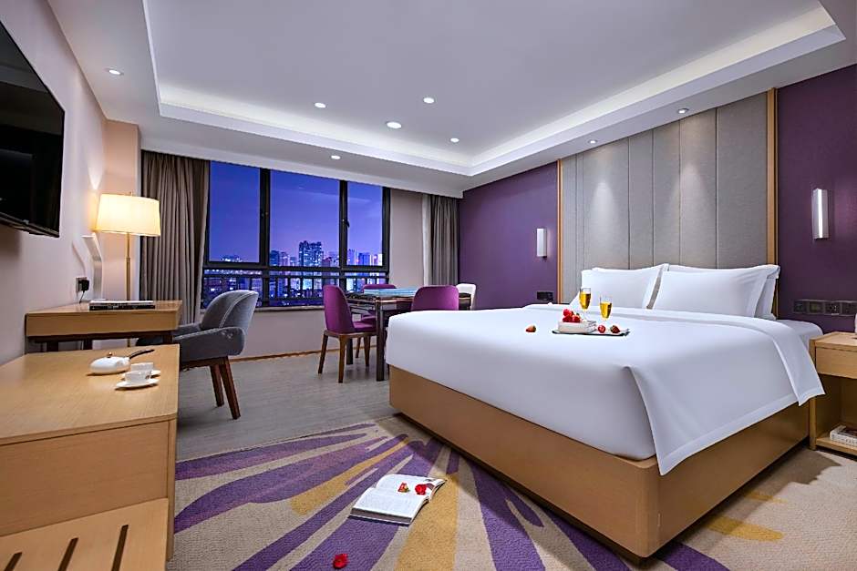 Lavande Hotels· Jingmen Xingqiu Shijiecheng