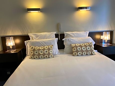 Superior Double or Twin Room with Terrace