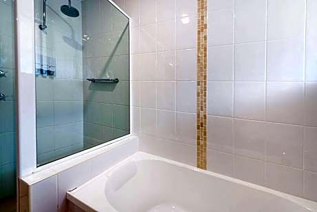 Three-Bedroom Townhouse