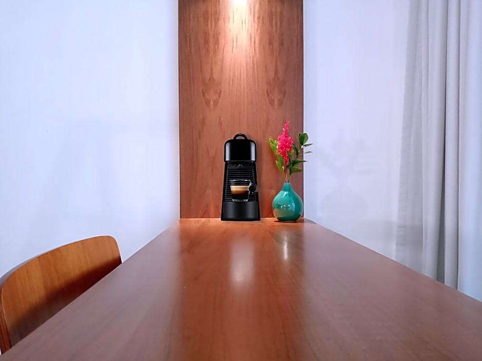 Huayacán Cuernavaca Curamoria Collection