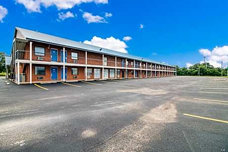 Motel 6-Metropolis, IL