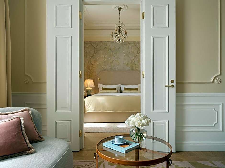 Photo 1 of 4 of Executive Suite