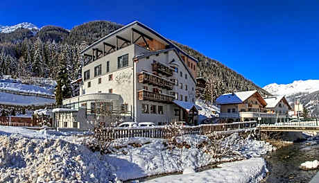 Hotel Edelweiss
