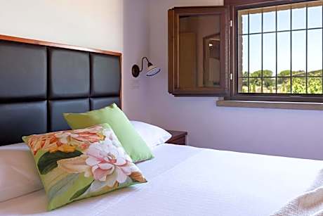 Three-Bedroom Apartment with 2 Bathrooms