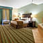 Best Western Plus Chain Of Lakes Inn & Suites