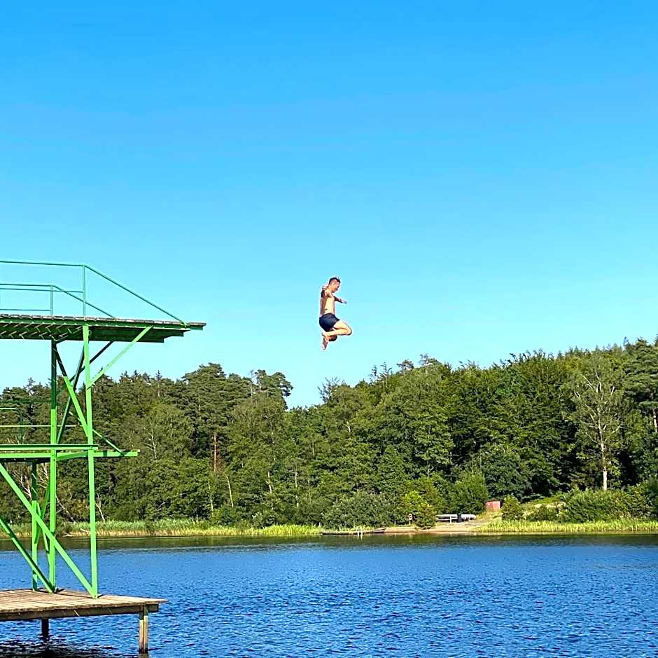 Nature Shelter Hotel