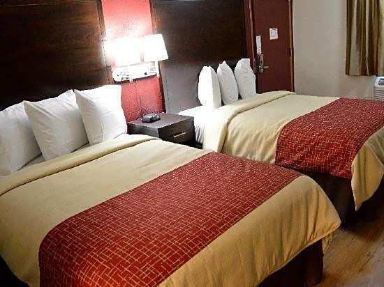 Red Roof Inn & Suites Sacramento North