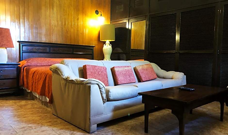 Villablanca Garden Beach Hotel