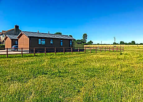 Larkrise Farm Lodges
