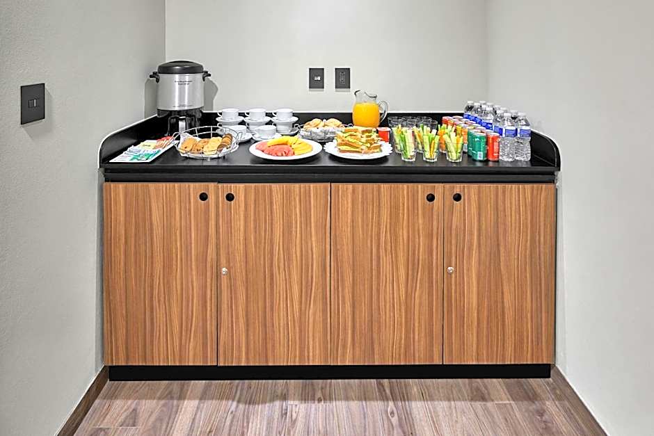 City Express Plus by Marriott Ensenada