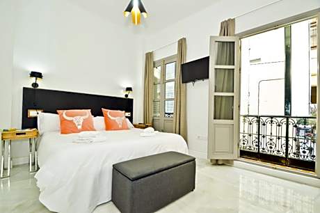 Two-Bedroom Apartment (SUITE3), San Eloy 38