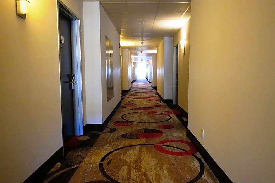 Ramada by Wyndham Moose Jaw