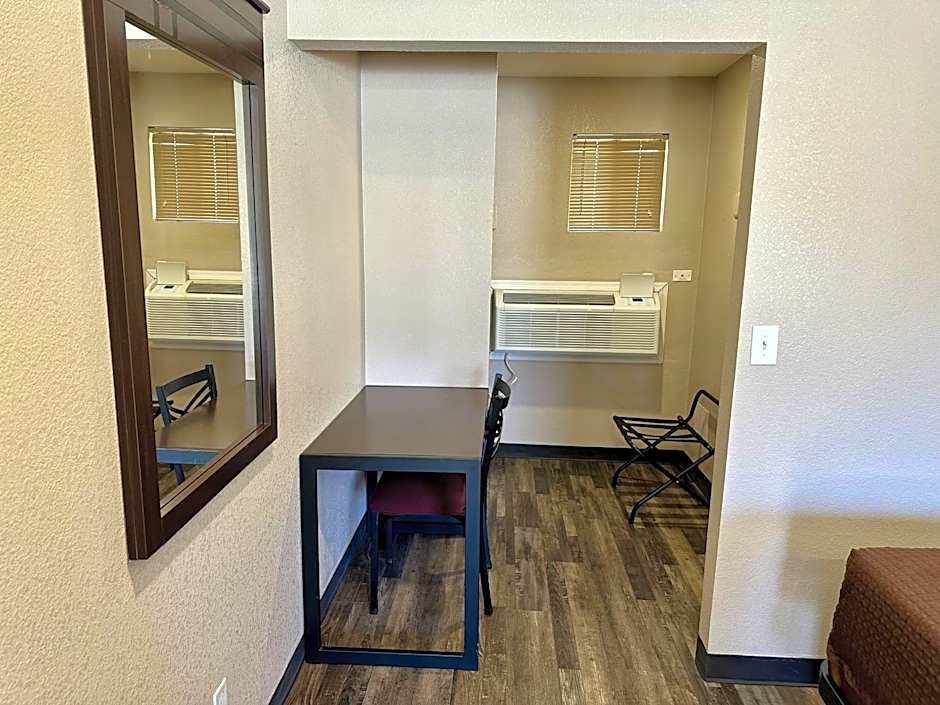 West Inn NAU - Downtown Flagstaff