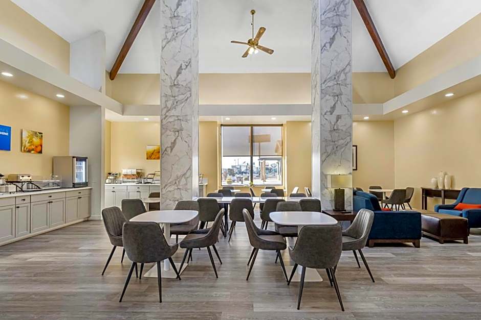 Comfort Inn & Suites Near Fallon Naval Air Station