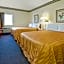 Travelodge by Wyndham St. Louis
