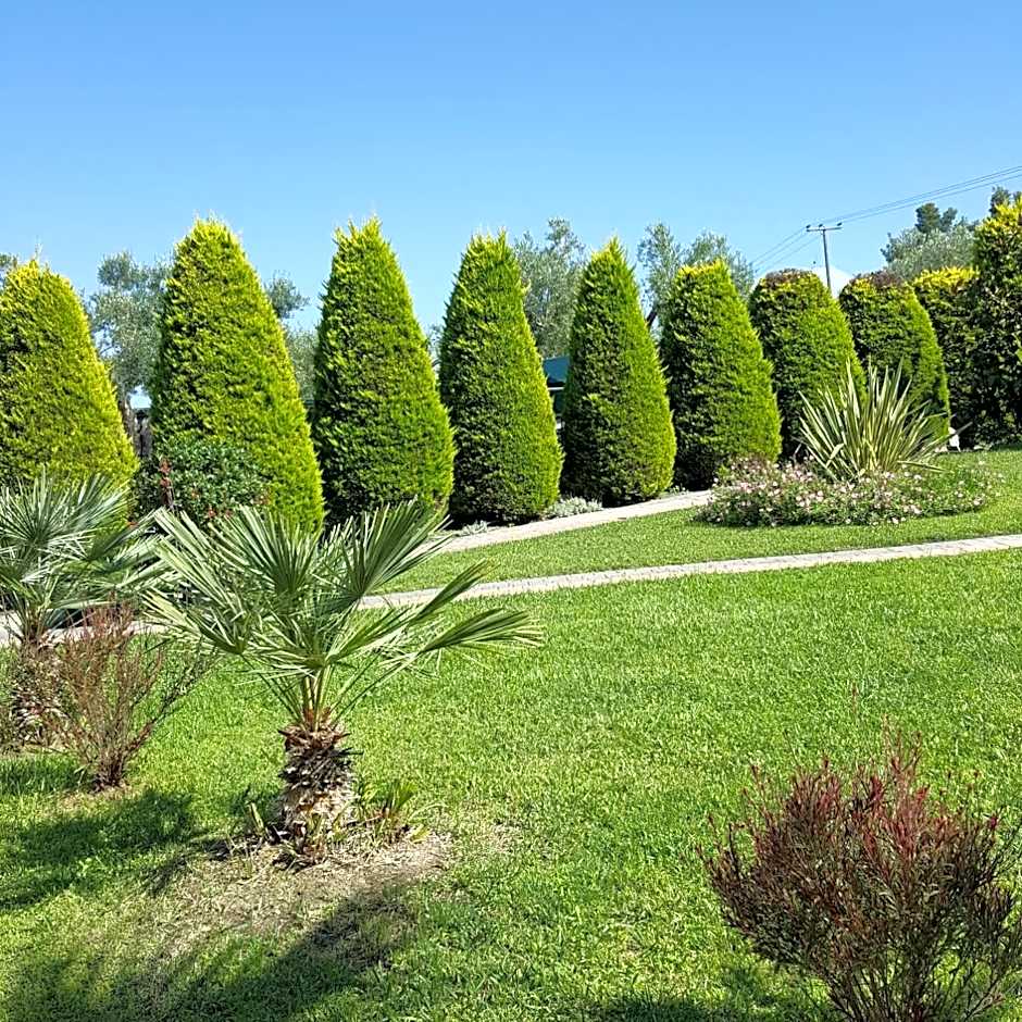 SUN RESIDENCE Exclusive Seaside Suites