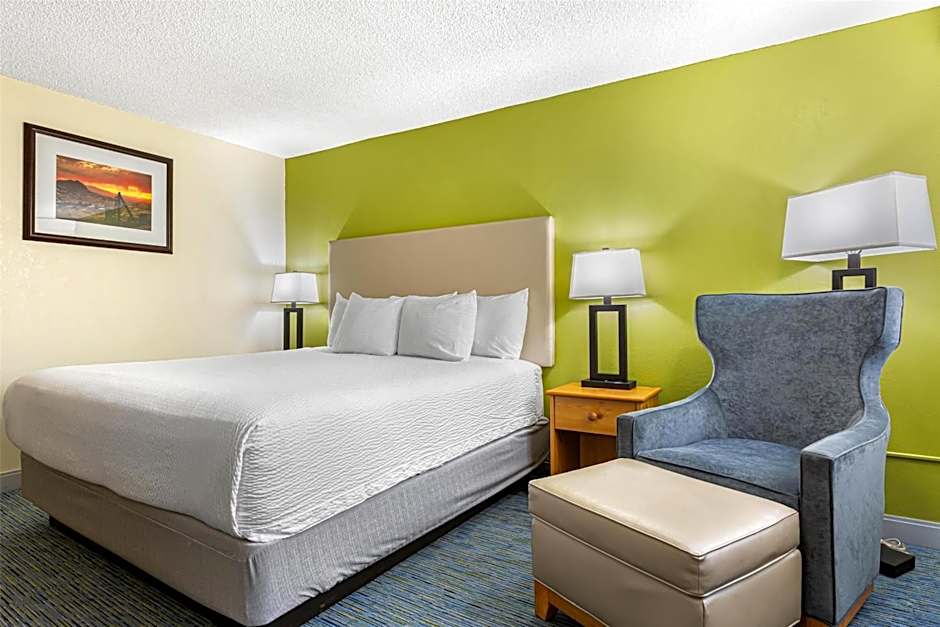 Best Western Hi-Desert Inn