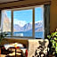 Svingen Guesthouse - Panoramic Fjord Views in Flåm