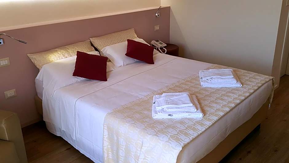 Hotel De La Ville depandance di Hotel Augustus