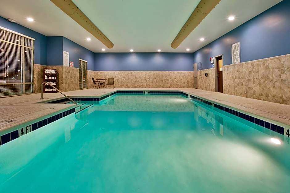 Holiday Inn Express Hotel & Suites Atlanta Airport West - Camp Creek By IHG