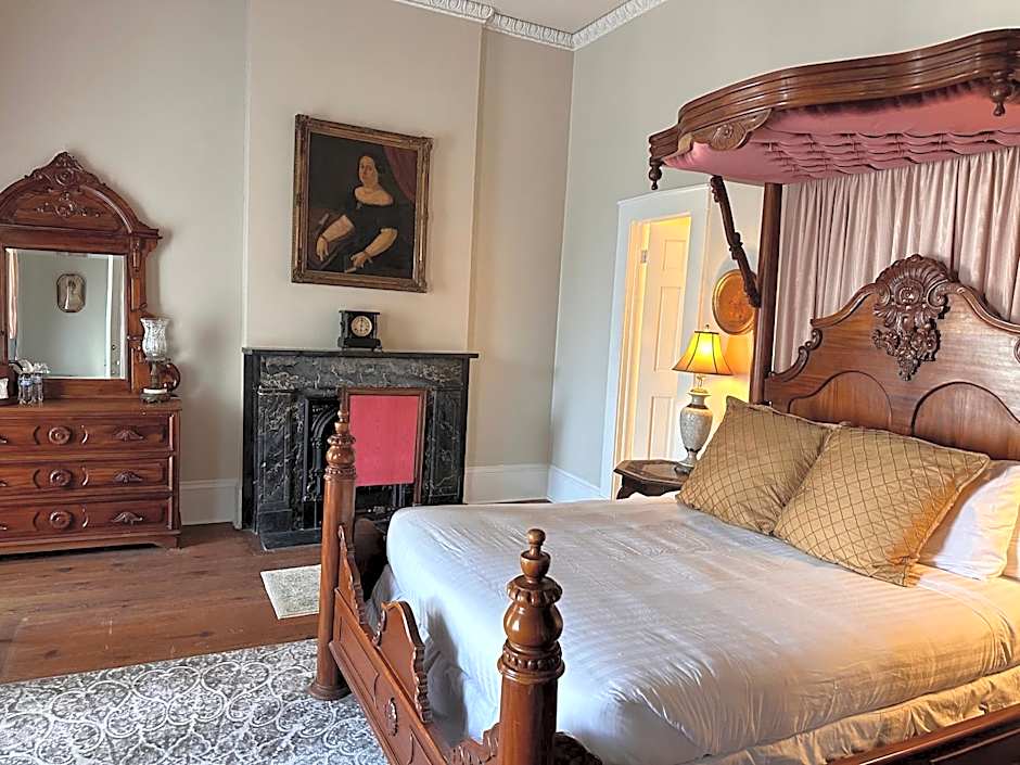 The Inn at Cedar Grove