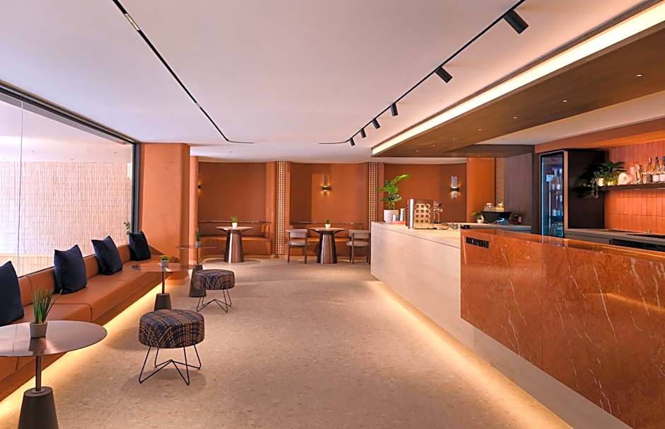 Muang Phol Hotel Bangkok Siam - Newly Renovated