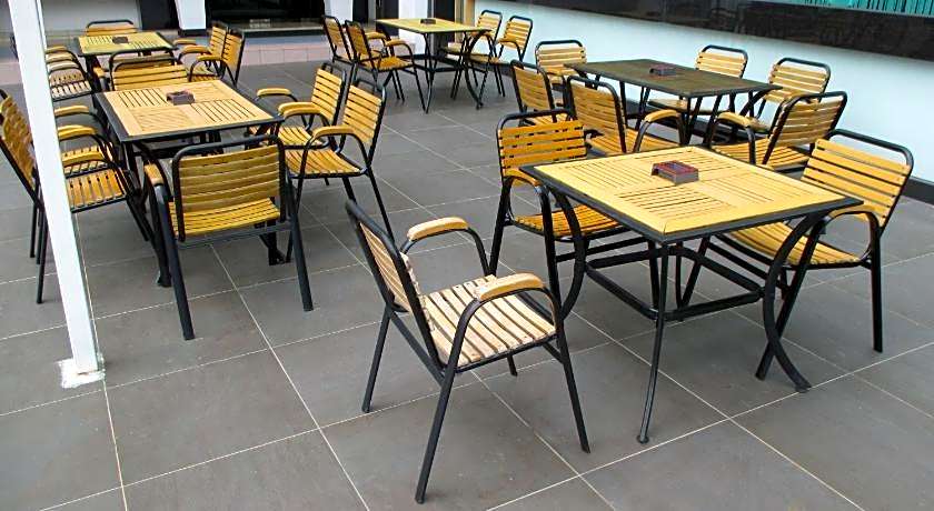 Symphony Suites Hotel