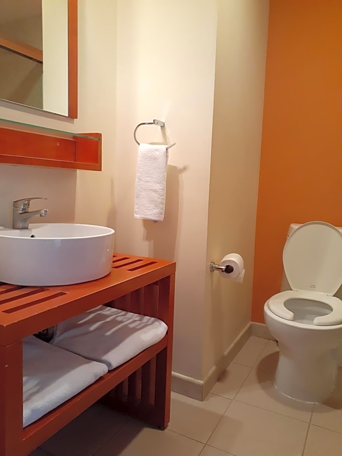 Copper Canyon Boutique Hotel