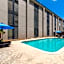 La Quinta Inn & Suites by Wyndham Houston Stafford Sugarland