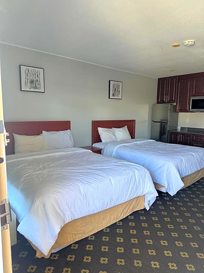 Niagara Lodge & Suites