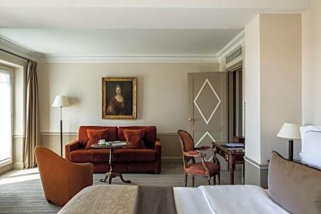 Junior Suite - Paris view