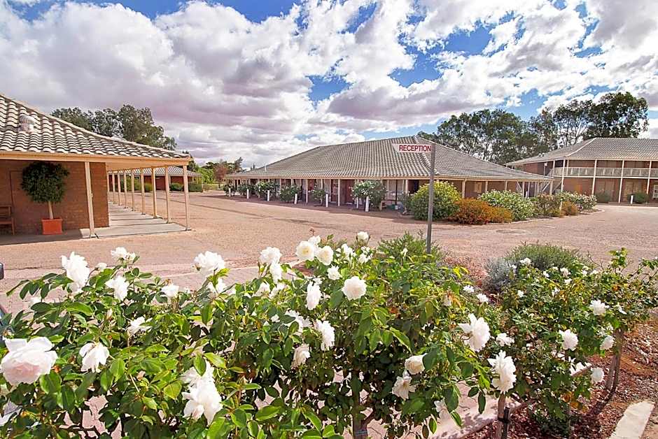 The Standpipe Golf Motor Inn