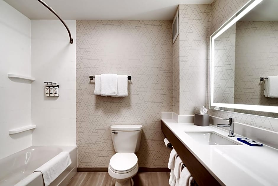Holiday Inn Express and Suites Helena By IHG
