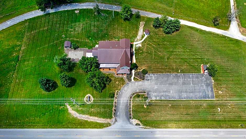 Four Seasons Country Inn